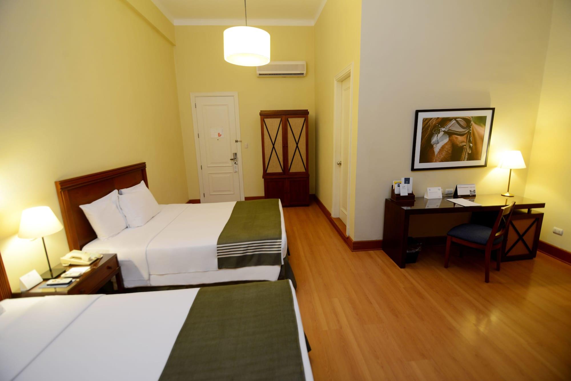 Lp Los Portales Hotel Piura Kültér fotó