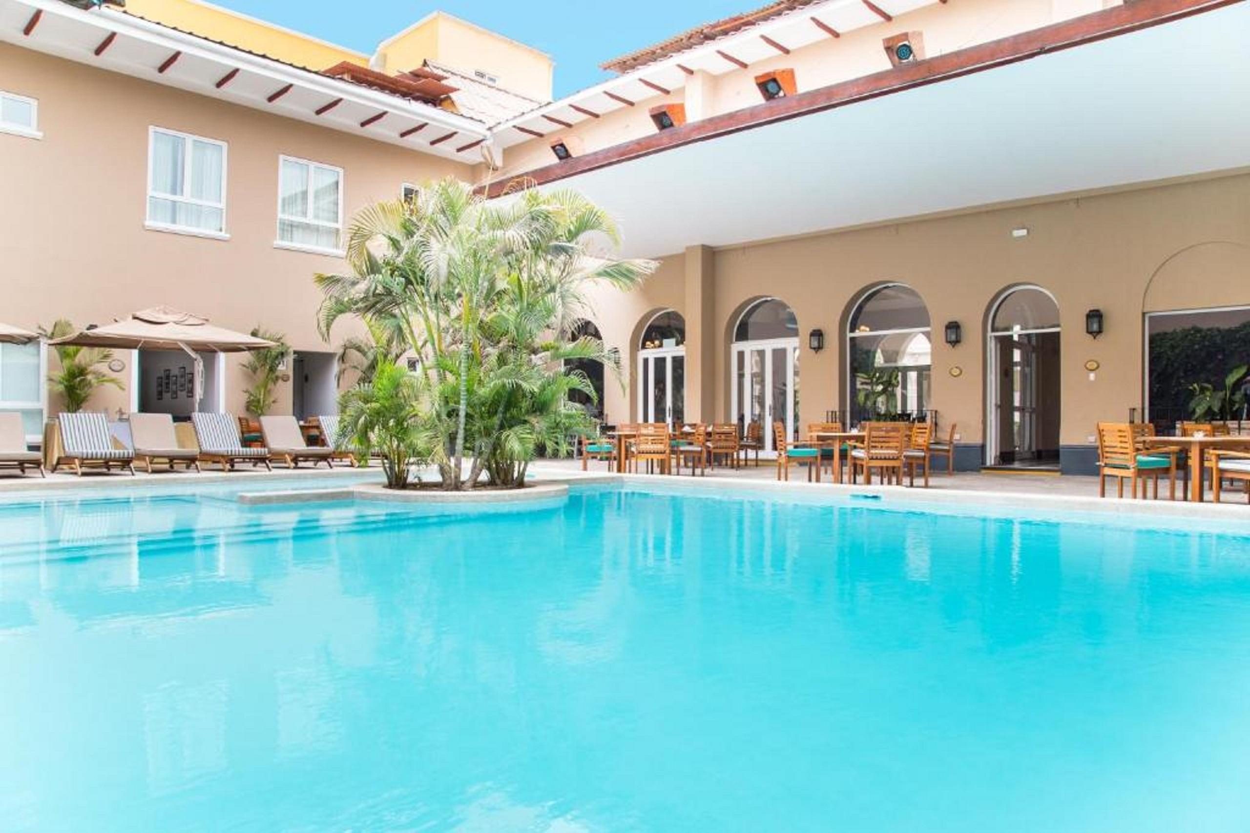 Lp Los Portales Hotel Piura Kültér fotó