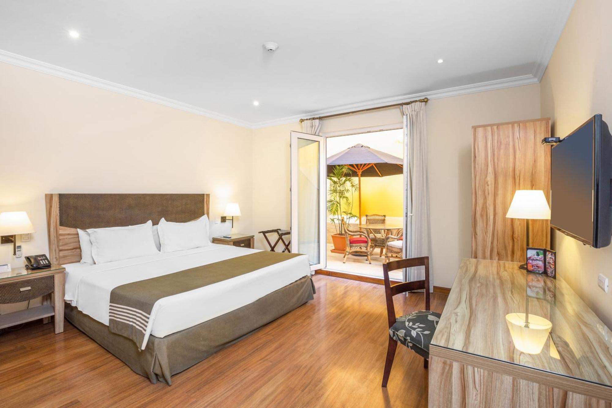 Lp Los Portales Hotel Piura Kültér fotó