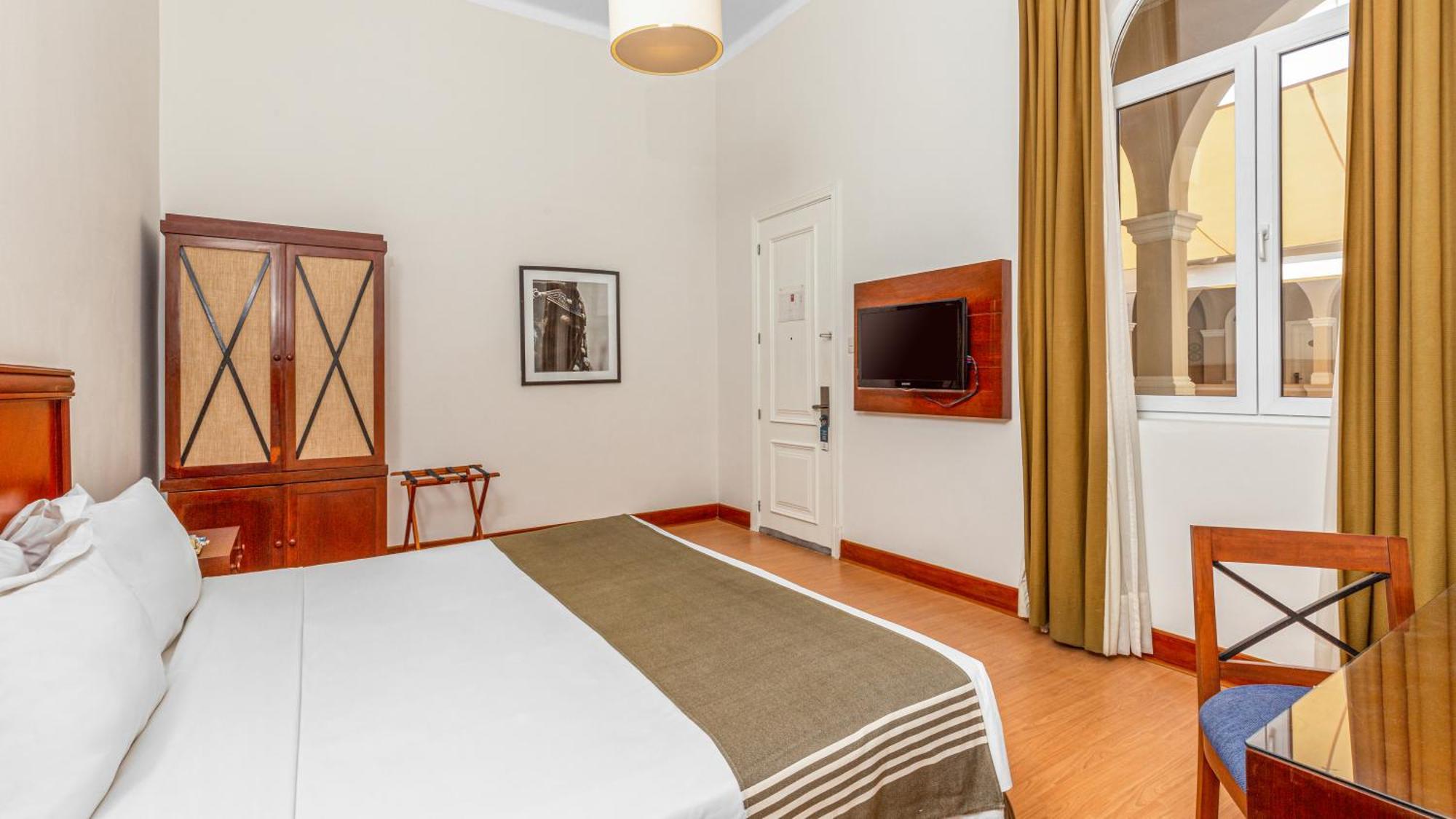 Lp Los Portales Hotel Piura Kültér fotó