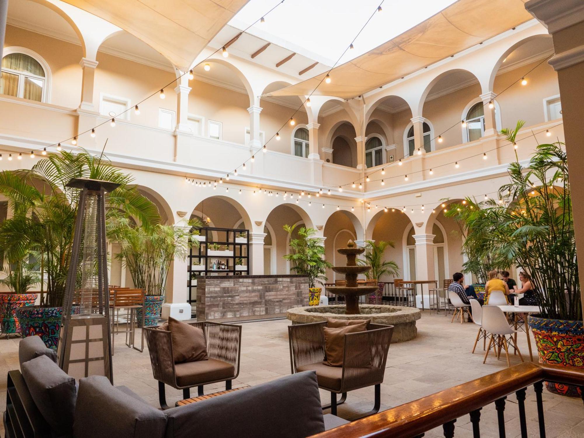 Lp Los Portales Hotel Piura Kültér fotó